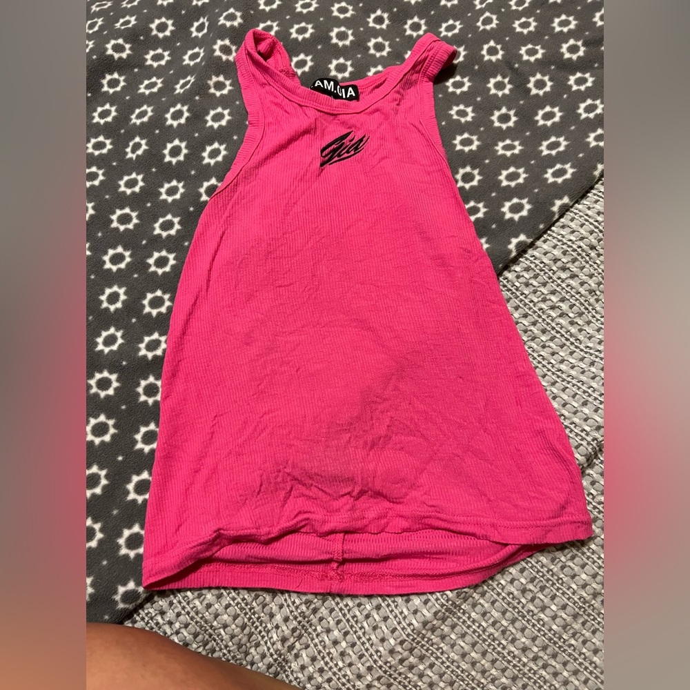 I.AM.GIA CROP TOP HOT PINK!💖